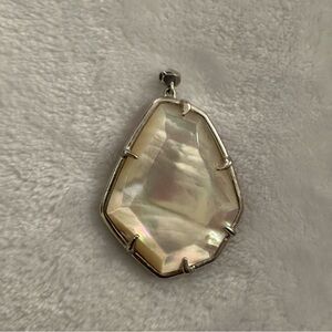 Kendra Scott pearl pendant. Add chain to it